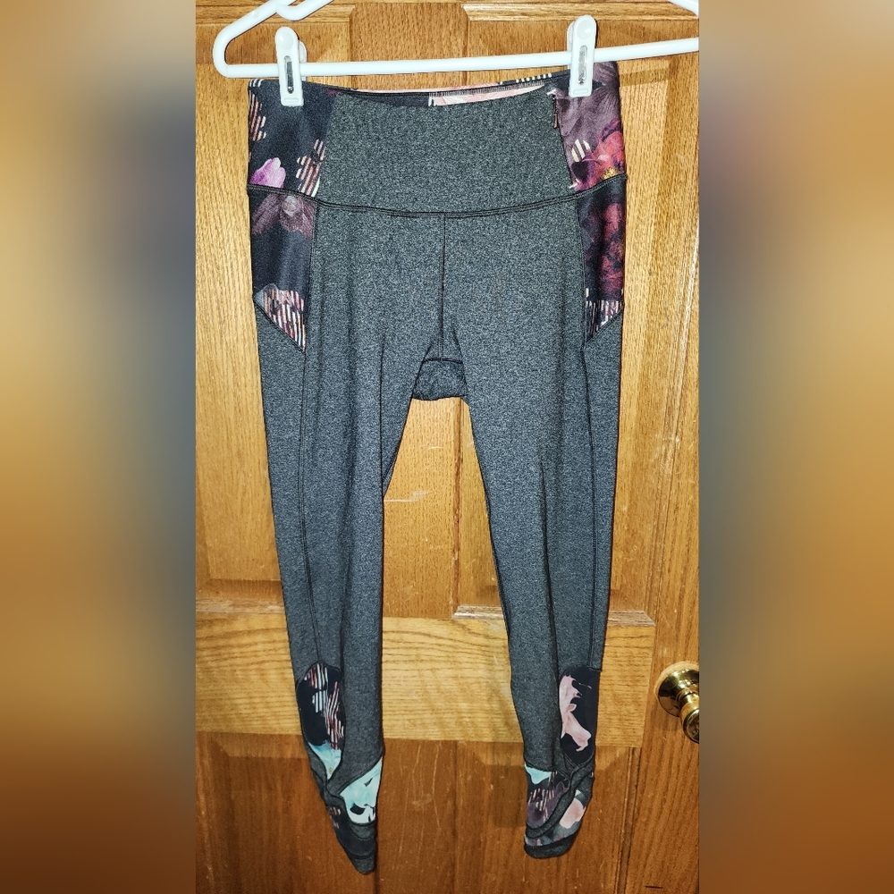 Calia by Carrie Underwood Legging Heather Gray With Flowers Mesh WAX12079H